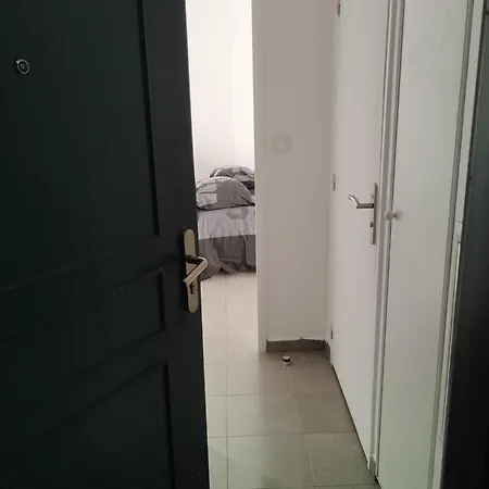 Apartment Centre Rouen Rive Gauche Au Pied Du T4 Le Petit-Quevilly